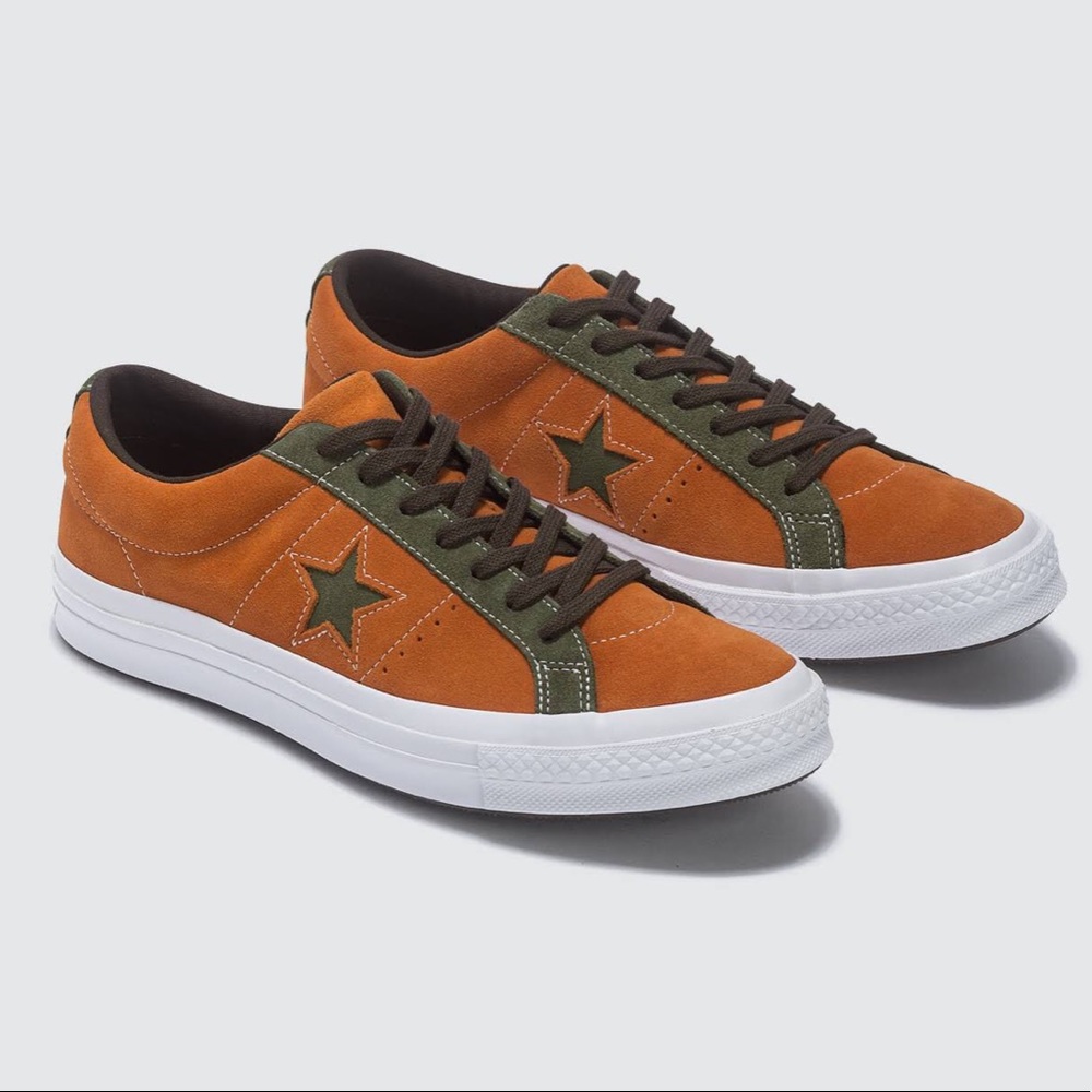 New! Men’s Converse 1⭐️ Sneakers